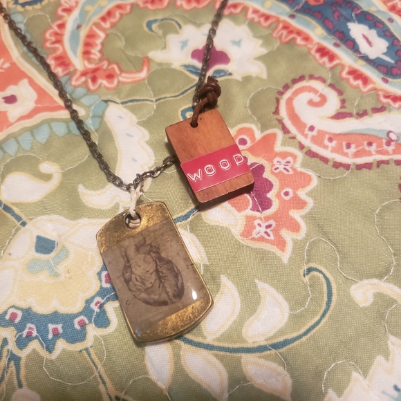 Necklace - Picture 2 of 2